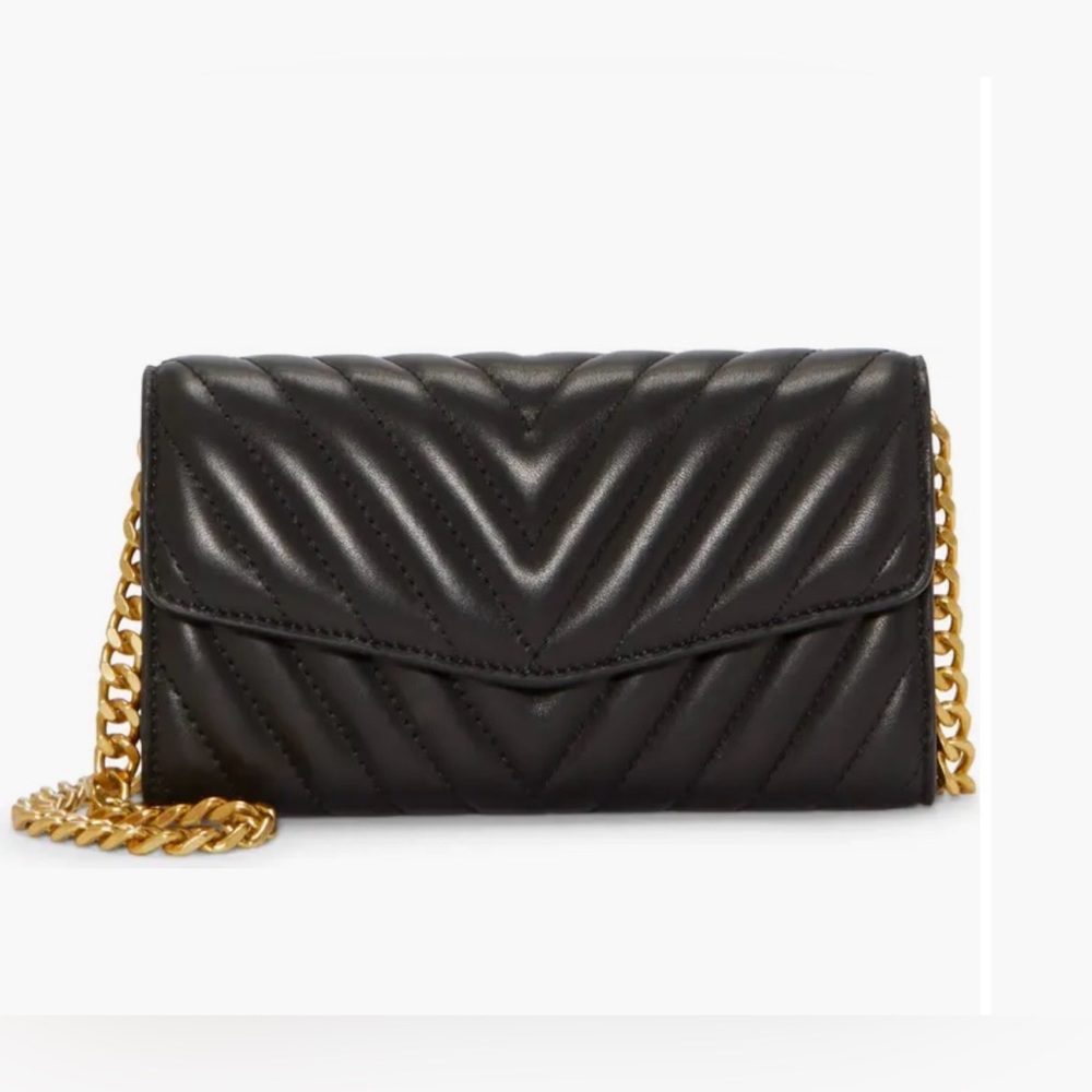 Theon Quilted Wallet on a Chain
Vince Camuto